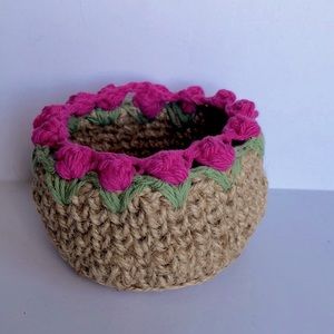 Hand made crochet baskets with hard pink crochet tulips flowers 🌹